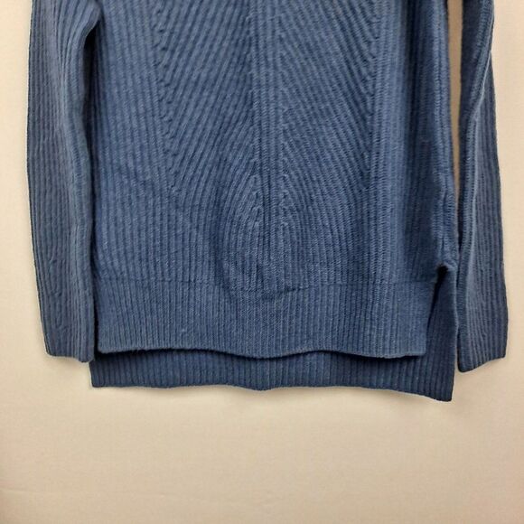 Gap Ladies Boyfriend  Sweater NWOT - Picture 6 of 11